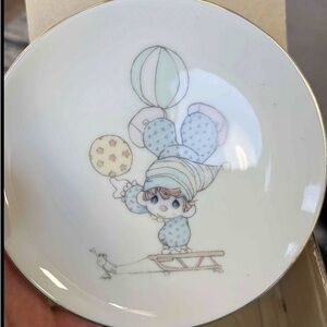 Set of 6 Vintage 1984 Precious Moments decorative plates
